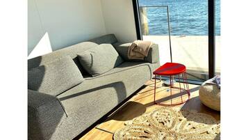 Classic Mobile Home, 2 Bedrooms | Living room