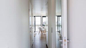 Classic Mobile Home, 2 Bedrooms | Reception - Modern Houseboat in Offingawier With Terrace (Offingawier)