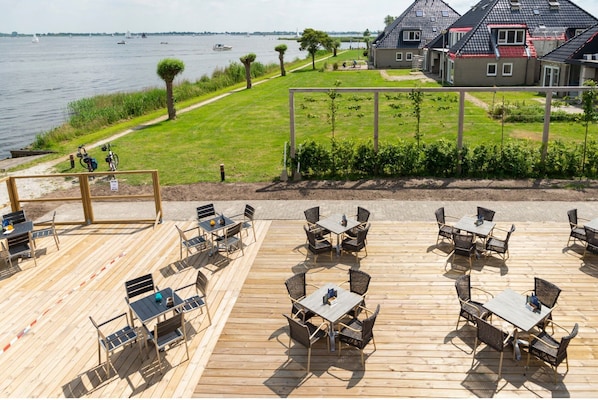 View from property - Modern Houseboat in Offingawier With Terrace (Offingawier)