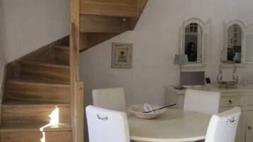 Cottage Klasik, 3 kamar tidur | Dapur pribadi | Lemari es, microwave, oven, dan kompor