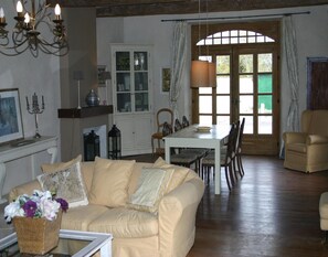 Classic House, 4 Bedrooms | Living room | Fireplace - Very Spacious and Luxurious Holiday Home on Quiet Estate With Pool (Buzon)