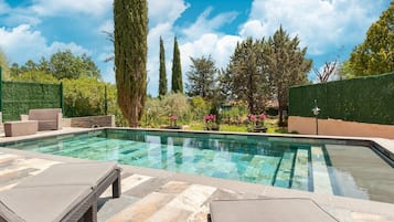 Casa clásica, 3 habitaciones | Alberca | Alberca techada y alberca al aire libre