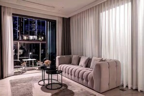 家庭套房, 3 間臥室, 可使用俱樂部酒廊, 城市景 | 客房景觀