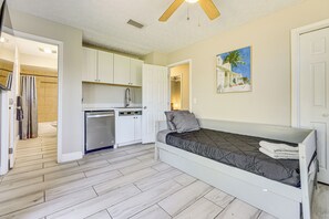 Apartment (1 Bedroom) | Interior