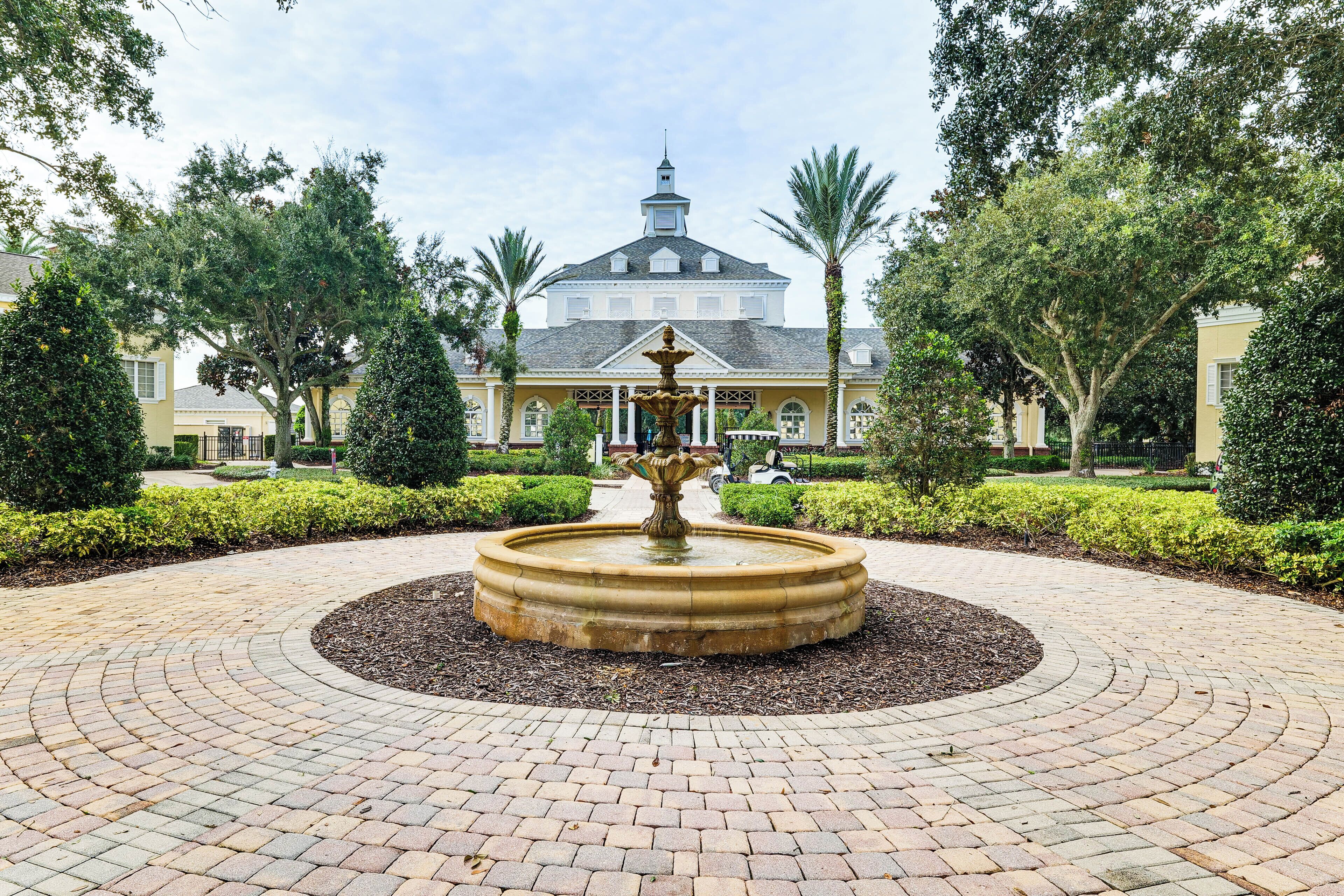 House (6 Bedrooms) | Interior