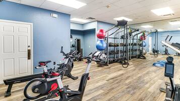 House (6 Bedrooms) | Interior