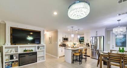 Walk to Frisco Commons Park: Modern Home w/ Patio