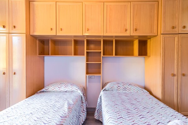 熨斗/熨衣板、床单