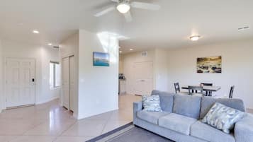 Apartment (1 Bedroom) | Interior