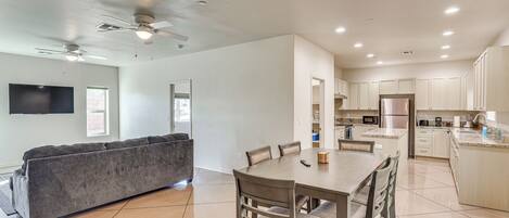 Apartment (2 Bedrooms) | Front of property