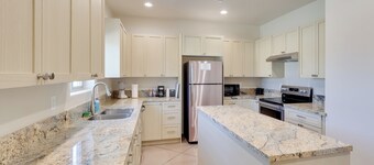 Desert Escape Near Lake Havasu & London Bridge!