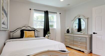 Bright & Modern Home, 3 Mi to Dtwn West Palm Beach