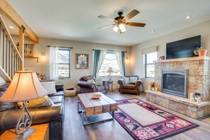 Apartment (3 Bedrooms) | Interior - 10 Mi to Slopes! Mtn-view Crested Butte Retreat (Crested Butte)