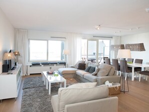 Classic-Apartment, 2 Schlafzimmer | Wohnzimmer