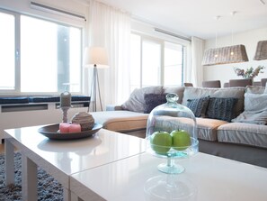 Appartement classique, 2 chambres | Salle de séjour