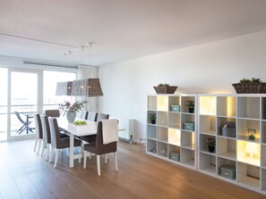 Dining - Modern Apartment in The Hague With Balcony (The Hague)
