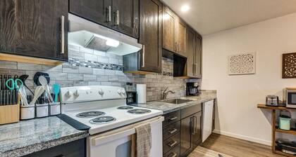 Comfort & Convenience! Apt in Central Soldotna