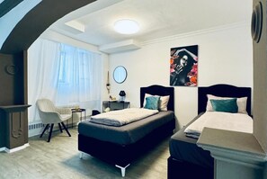 2 bedrooms, bed sheets