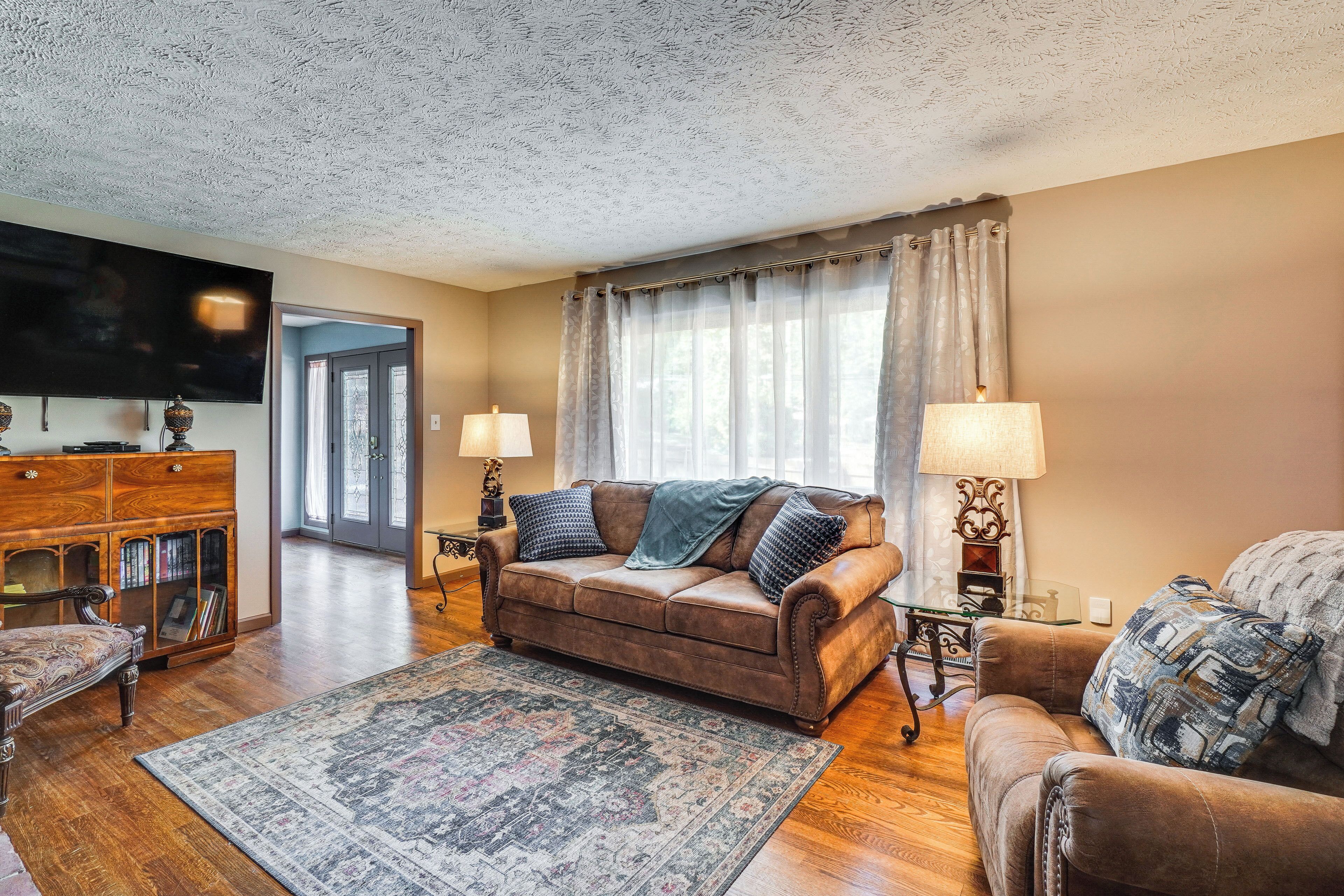 House (3 Bedrooms) | Interior