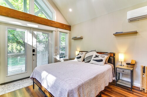 Explore Columbia Gorge: Quiet Camas Studio!