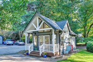 Apartment (0 Bedroom) | Interior