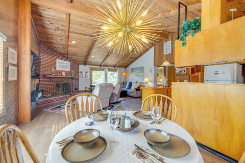 1/8 Mi to Neskowin Beach! Cozy Oregon Coast Home