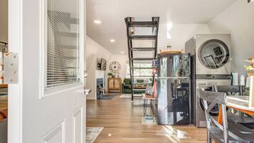 Rumah (2 Bedrooms) | Interior