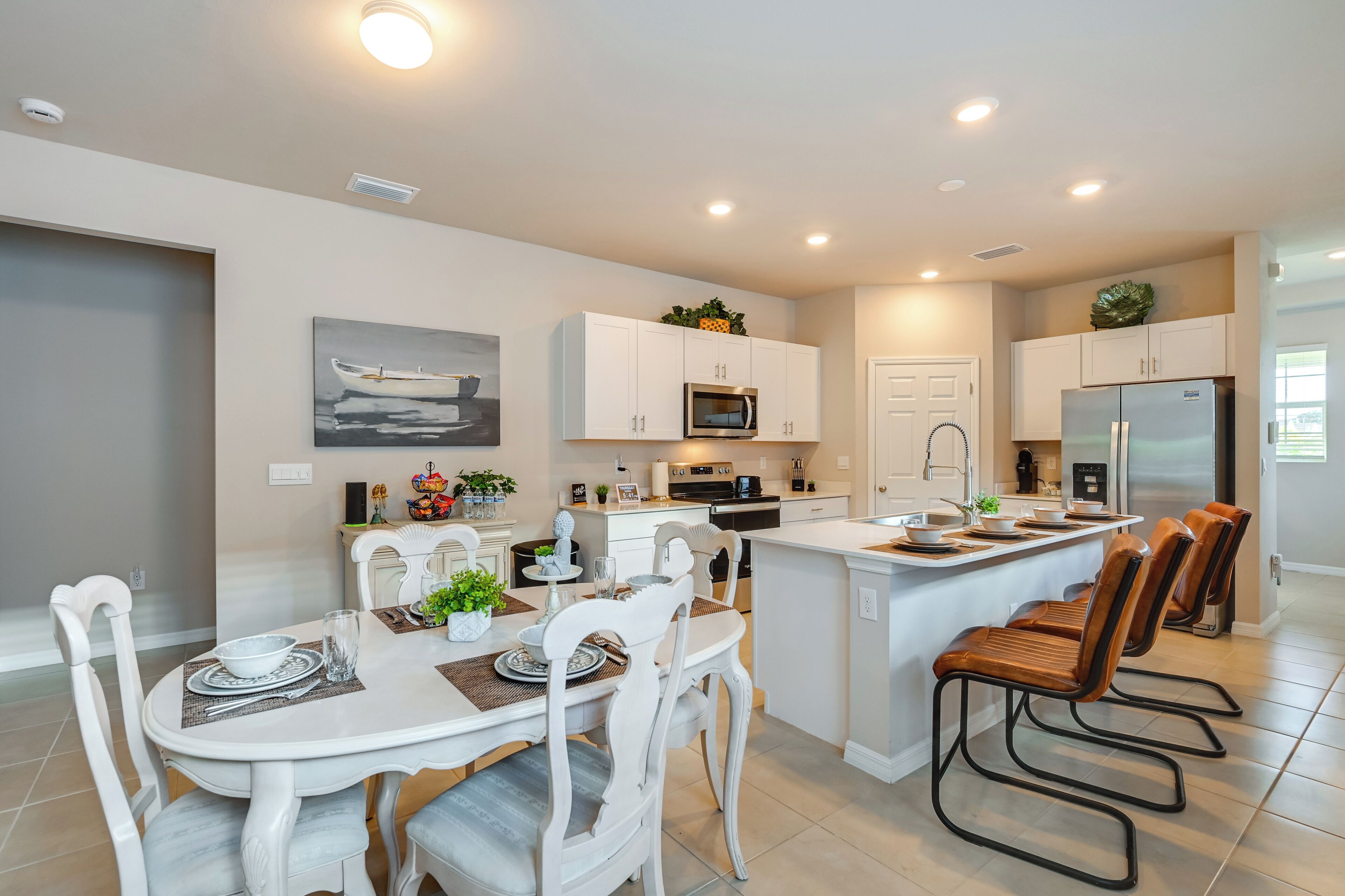 House (2 Bedrooms) | Interior