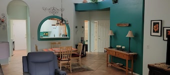 Gorgeous townhome with AC in Green Valley. Garage to park your vehicle.