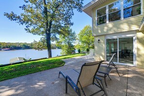 House (3 Bedrooms) | Interior - Spacious Kentucky Lake Escape w/ Dock & Views (Benton)