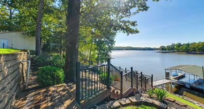 Spacious Kentucky Lake Escape w/ Dock & Views