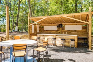 Interior - Walk to Mir: Wooded Group Escape w/ Deck + Bar! (Mechanicsville)