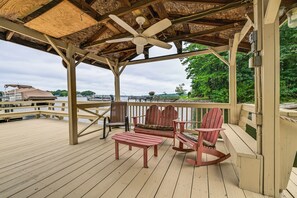 Apartment (2 Bedrooms) | Interior - 'sunset Central' - Lake Norman Getaway With Dock (Mooresville)