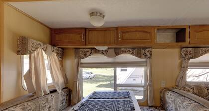 2 Mi to Lake Guntersville: Peaceful Camper Home