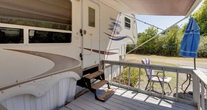 2 Mi to Lake Guntersville: Peaceful Camper Home