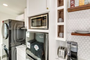 Apartment (0 Bedroom) | Interior