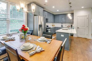 Talo (4 Bedrooms) | Sisätilat