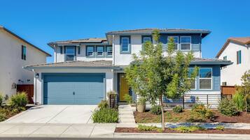 House (1 Bedroom) | Interior