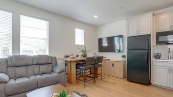 House (1 Bedroom) | Interior