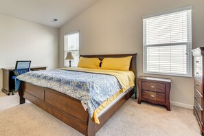 House (3 Bedrooms) | Interior - 6 Mi to Atlanta Airport! Home w/ Furnished Patio (Riverdale)