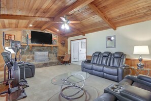 House (3 Bedrooms) | Interior - Playground & Grill: Pet-friendly Griffin Getaway! (Griffin)