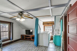 單棟房屋 (4 Bedrooms) | 內部