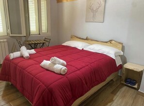 Free WiFi, bed sheets - Bujtina Tinari (Theth)