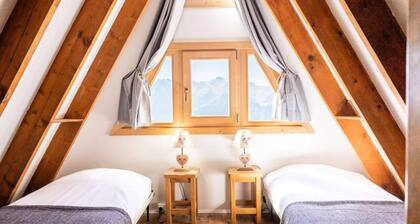 Intimate Chalet With Breathtaking View