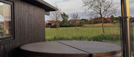 Bañera de hidromasaje exterior