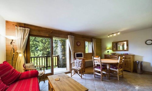 Apartment in Eucherts With Ski Access