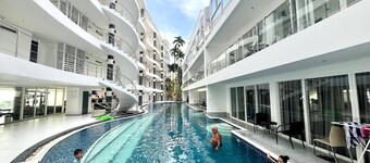 B11 Sunset Plaza Partial Seaview 1 Bedroom 1 Bathroom With Large Jaguzzi