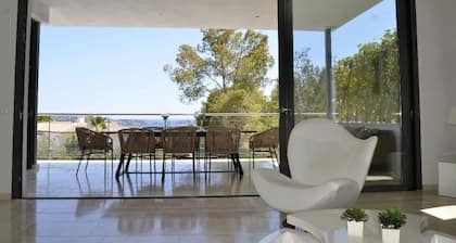 Villa del Mar — 10-Guest Villa w/ 15m Infinity Pool, Sauna & Stargazing Rooftop