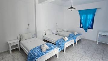 1 bedroom, bed sheets