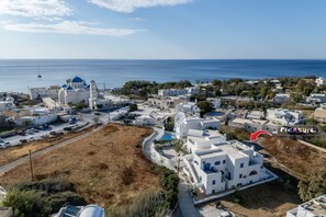 Aerial view - Economy Double Room 3 with Balcony and Air Conditioning (Perissa)